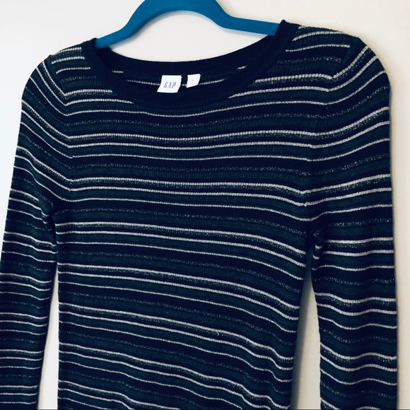 Long sleeved black and silver shirt size Small - Picture 2 of 5